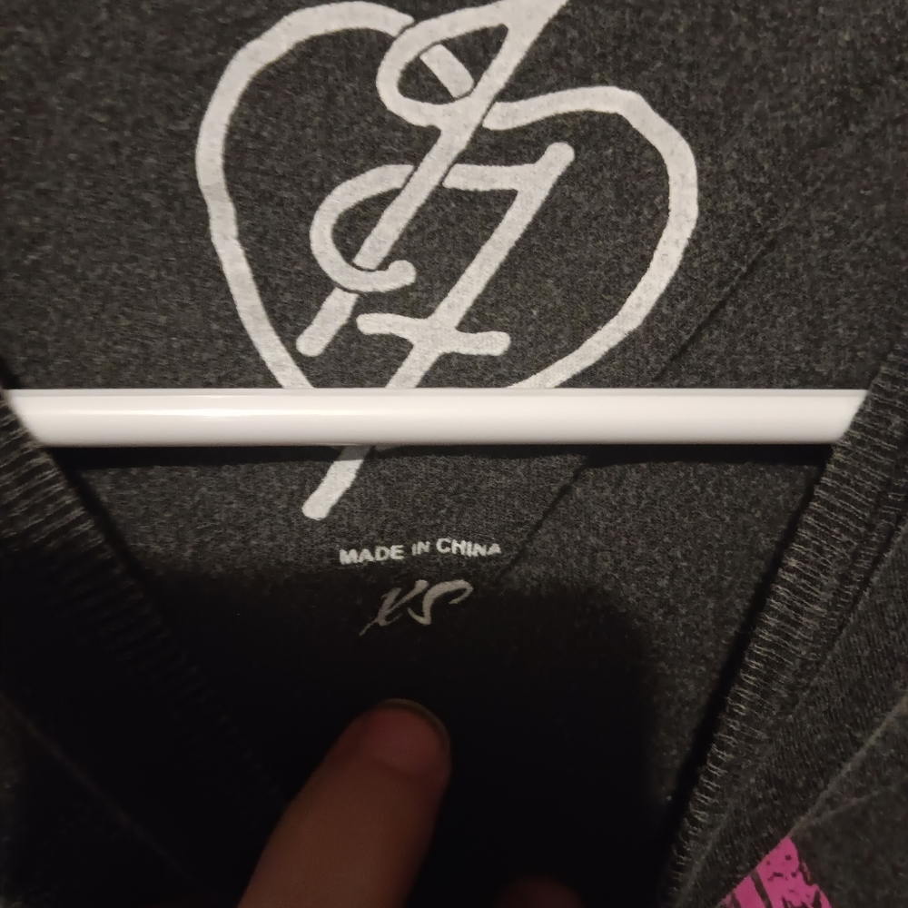 Vintage Rare Johnny Ramone R.I.P. TOO TOUGH TO DIE. IRON FIST.  M - Picture 3 of 3